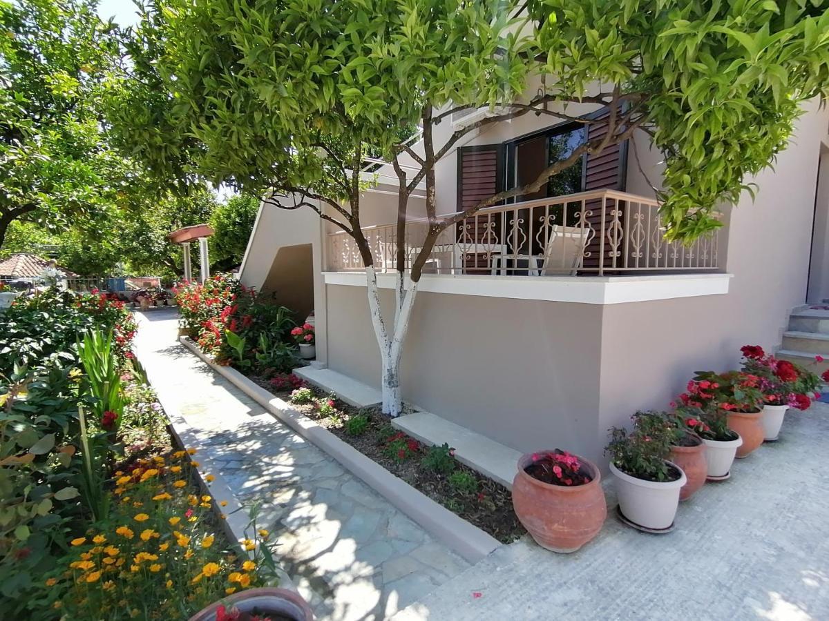 Villa Nikolaou Parga Exterior foto